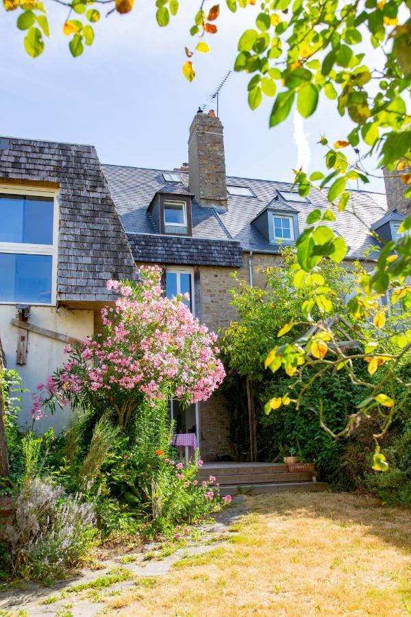 Le 74 Bed and Breakfast Avranches Exteriör bild